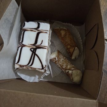 Mona Lisa Bakery - Bakeries Near Me - Brooklyn, New York Mona Lisa Bakery - Bakeries Near Me - Brooklyn, New York