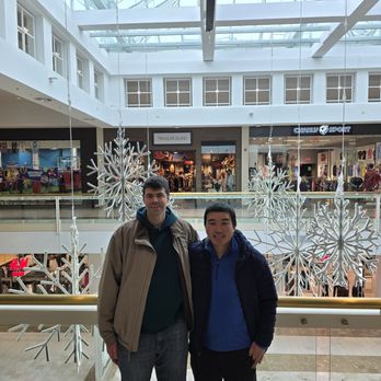 Hawthorn Mall - Shopping Centers Near Me - Vernon Hills, Illinois