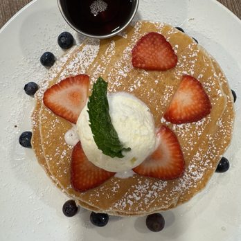 Rise & Dine Cuisine - Buttermilk Pancakes - Breakfast & Brunch Near Me - Westminster, California