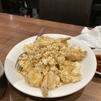 Dinesty Dumpling House - Shrimp with salted egg yolk (I think that's what it was called??) - Chinese Near Me - Vancouver, British Columbia Dinesty Dumpling House - Shrimp with salted egg yolk (I think that's what it was called??) - Chinese Near Me - Vancouver, British Columbia