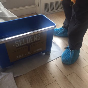 Seldens Window Cleaning - Window Washing Near Me Seldens Window Cleaning - Window Washing Near Me