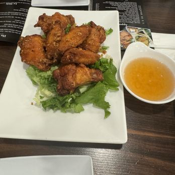 Pho Steak Bowl - Fried Chicken Wings with Butter Garlic Sauce(8) - Vietnamese Near Me - Margate, Florida