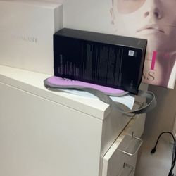 Carpe Diem Boutique Salon - Box with hole, phone was on record inside.