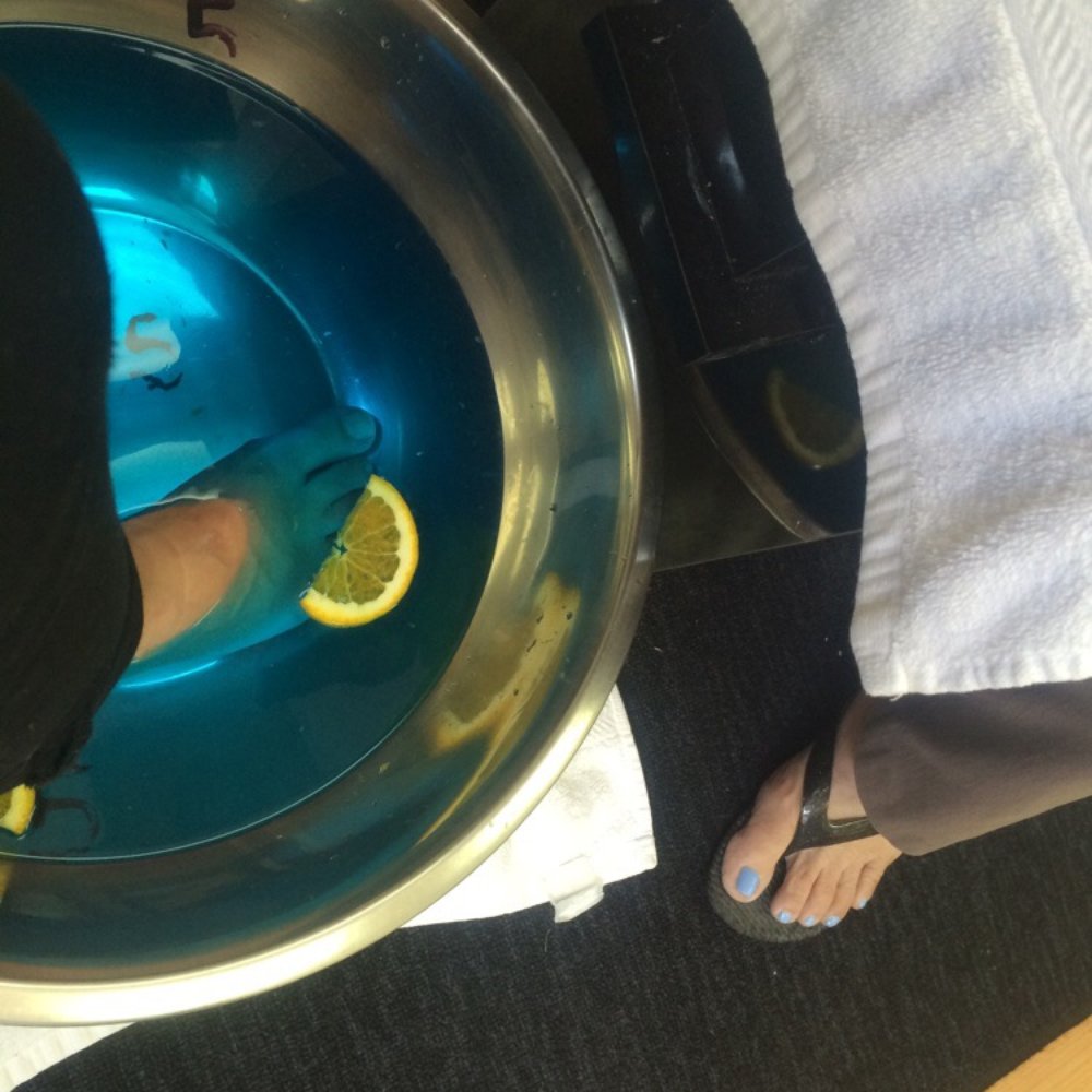 Trio Nails - Lemons in the blue pedi water - Nail Salons Near Me - San Francisco, California Trio Nails - Lemons in the blue pedi water - Nail Salons Near Me - San Francisco, California