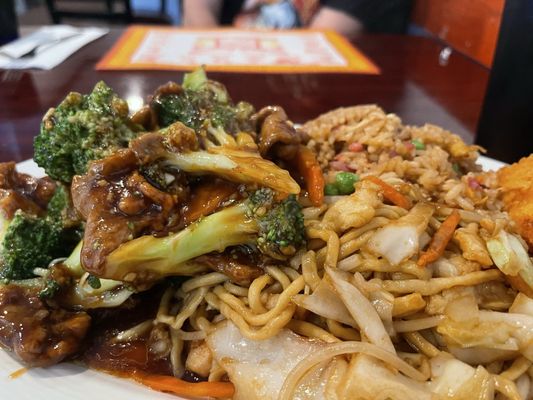 Mei Wei Chinese Restaurant by null