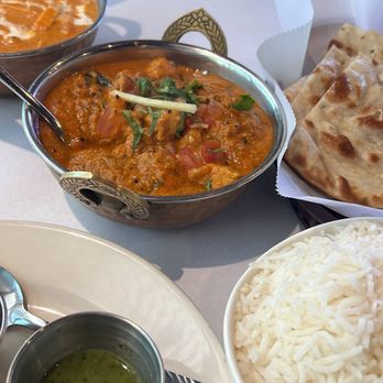 Awadh India Restaurant - Chicken Hyderabadi Biryani Butter Chicken - Murgh Makhanwala Naan - Indian Near Me - Columbus, Ohio