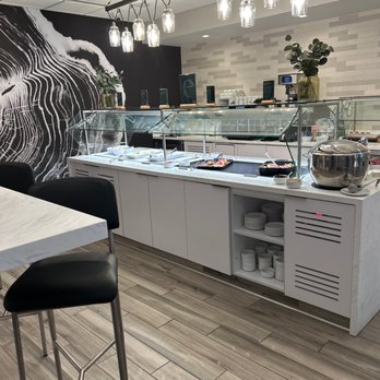 Escape Lounges - Buffet - Airport Lounges Near Me - Syracuse, New York Escape Lounges - Buffet - Airport Lounges Near Me - Syracuse, New York
