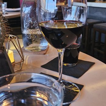 Shift - Cocktail Bars Near Me - Birmingham, Michigan