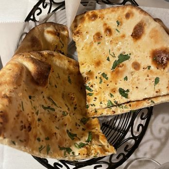 Himalayan Heritage Restaurant - Garlic Naan - Indian Near Me - Washington, DC, District of Columbia