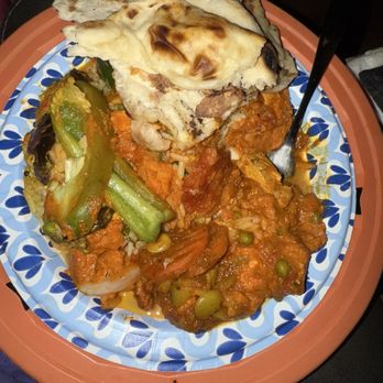 Haveli India - Mix variety of food chicken tikka masala, naan bread,  chicken paneer, tandoori chicken, fresh peppers - Indian Near Me - Middletown, Connecticut