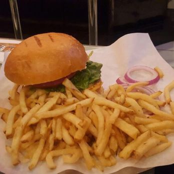 Mo's Grill - Burgers Near Me - San Francisco, California Mo's Grill - Burgers Near Me - San Francisco, California