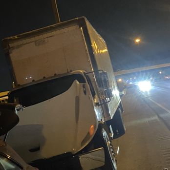 Outside Roadside Service - Box truck 26 ft with dead batteries, no problem we will take care of it - Roadside Assistance Near Me Outside Roadside Service - Box truck 26 ft with dead batteries, no problem we will take care of it - Roadside Assistance Near Me