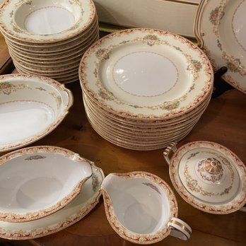 Hunt & Gather - Antiques Near Me - Raleigh, North Carolina Hunt & Gather - Antiques Near Me - Raleigh, North Carolina