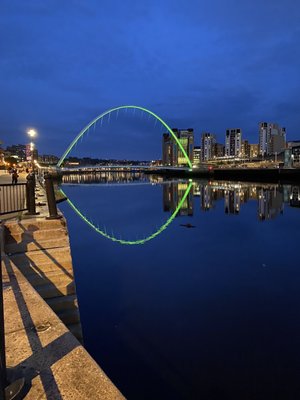 Gateshead Millennium Bridge by null