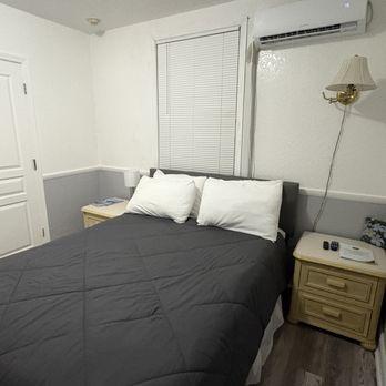 Hotel Redland - First floor room - Hotels Near Me - Homestead, Florida Hotel Redland - First floor room - Hotels Near Me - Homestead, Florida