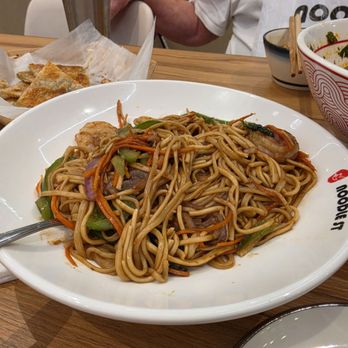 Noodle St - Shrimp stir-fry noodles - Noodles Near Me - Sherman Oaks, California Noodle St - Shrimp stir-fry noodles - Noodles Near Me - Sherman Oaks, California