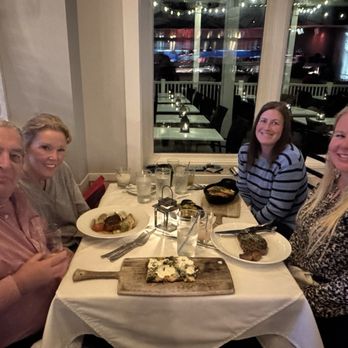 Moonrakers - A very happy table of four. - American Near Me - Beaufort, North Carolina Moonrakers - A very happy table of four. - American Near Me - Beaufort, North Carolina