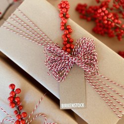 Tinsel Town Gift Wrapping - We offer luxury gift-wrapping services! By appointment only!