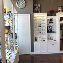 Aurora Eye Care