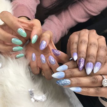 Mainstream Nails - Nail Salons Near Me - Denver, Colorado