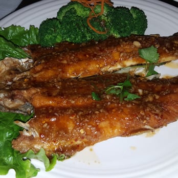 Maple Valley Thai Cuisine - Deep-fried garlic trout - Thai Near Me - Maple Valley, Washington
