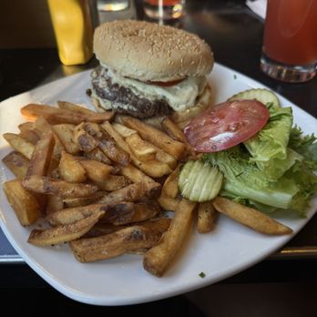 Flip Side Breckenridge - "Say Cheese" Burger* - Burgers Near Me - Breckenridge, Colorado Flip Side Breckenridge - "Say Cheese" Burger* - Burgers Near Me - Breckenridge, Colorado