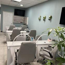 L&l Nails Spa