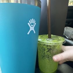 Arden's Garden - This is how small the smoothie is. Beware she will charge you more than the price for the FULL SIZE