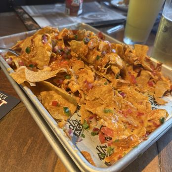 Ford's Garage Norwood - Chicken nachos were amazing! - Bars Near Me - Norwood, Ohio