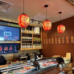 Aji Izakaya - Sushi bar