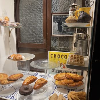 Dulcinea - Cafeteria Near Me - Barcelona, B Dulcinea - Cafeteria Near Me - Barcelona, B