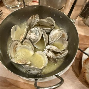 Captain Jake's - Steamed little necks - Seafood Near Me - Newburgh, New York