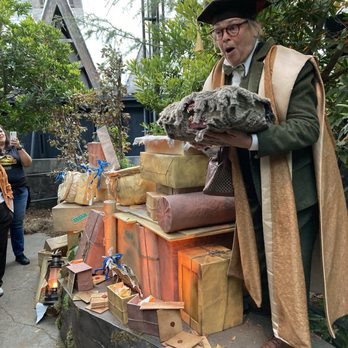 Universal Fan Fest Nights - Amusement Parks Near Me - Universal City, California