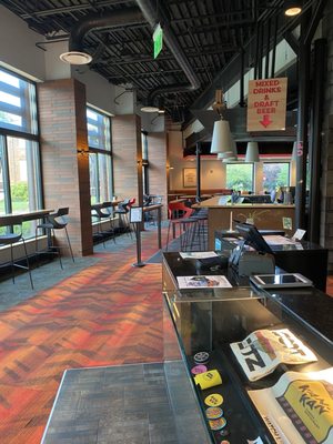 Kan-Kan Cinema & Bar by null