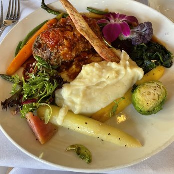 Wild Garlic Grill - Meatloaf with mashed potatoes - French Near Me - Tucson, Arizona Wild Garlic Grill - Meatloaf with mashed potatoes - French Near Me - Tucson, Arizona