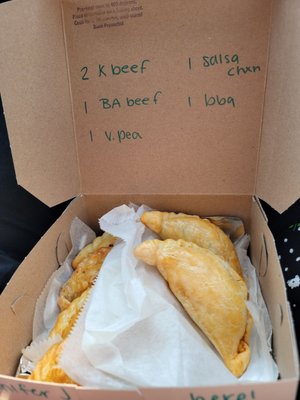 Empanada Mama by null