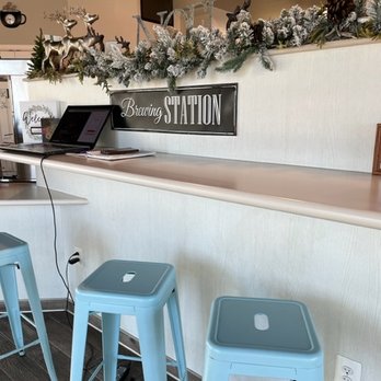 Joanna's Cafe - Breakfast & Brunch Near Me - Dundalk, Maryland