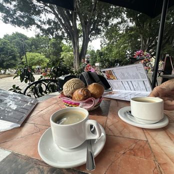 Tres Bistro - cafecito - Oaxacan Near Me - Oaxaca, OAX