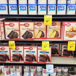 Big Save Market - Eleele - 2 for $6 Pillsbury frosting. January 2023
