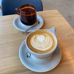 Edda Coffee Roasters - Latte and americano