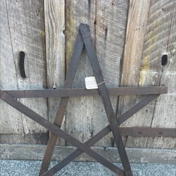 Crane Melon Barn - Star