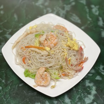 New Bamboo Express - a plate of noodles and shrimp - Chinese Near Me - Tampa, Florida New Bamboo Express - a plate of noodles and shrimp - Chinese Near Me - Tampa, Florida
