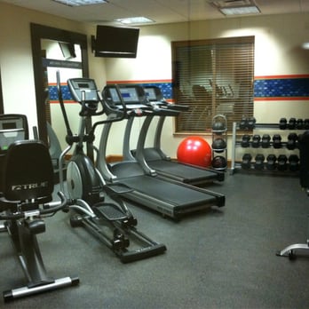 Hampton Inn Hampton-Newport News - Fitness Center - Hotels Near Me - Hampton, Virginia Hampton Inn Hampton-Newport News - Fitness Center - Hotels Near Me - Hampton, Virginia