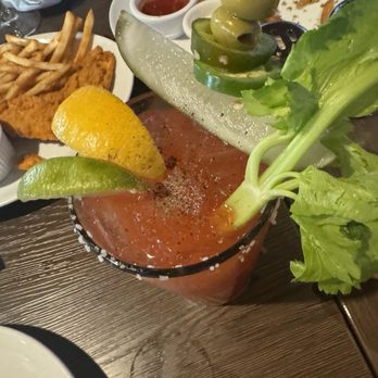 Straw Hat Pizza Grille - Pizza Near Me - Milpitas, California Straw Hat Pizza Grille - Pizza Near Me - Milpitas, California