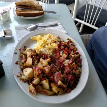 The Barnstorm Restaurant - Homemade Corned Beef & Barnstorm potatos - Salad Near Me - Big Bear City, California