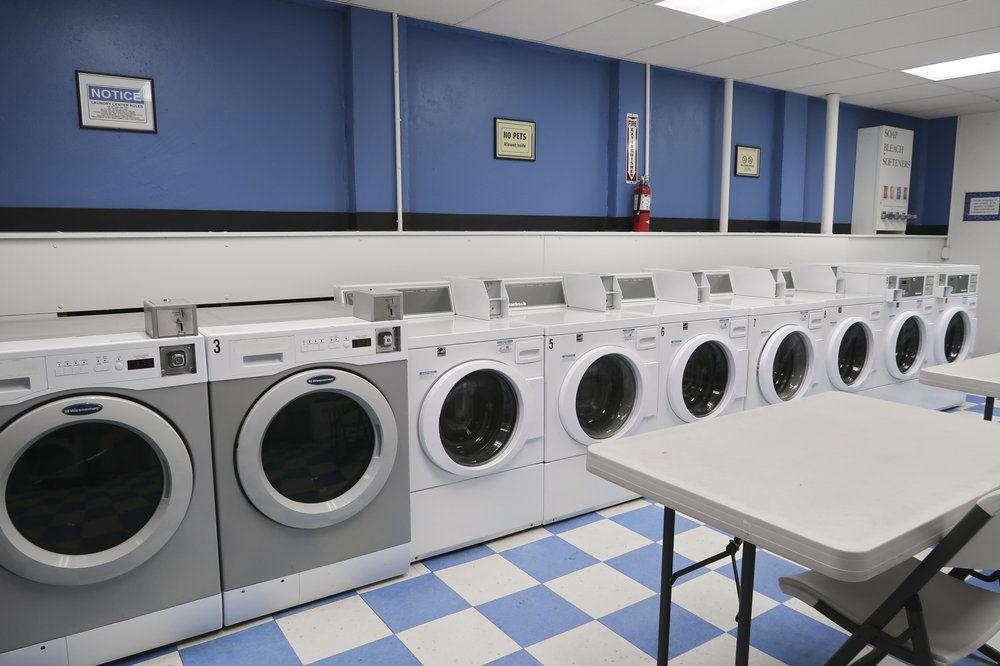 SQUIRES LAUNDRY AND SHOWERS Updated August 2024 54 Photos 11806