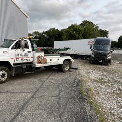 Low Dollar Companies  Towing Road Service - Bigger Wrecker isn't always better.   It just costs you more $$$$
The lil truck that got the job done!!!