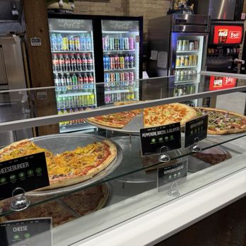 Brick 3 Pizza - Pizza Near Me - Milwaukee, Wisconsin