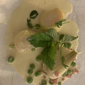 Alinea - New American Near Me - Chicago, Illinois Alinea - New American Near Me - Chicago, Illinois