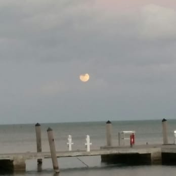 Amara Cay Resort - The moon - Resorts Near Me - Islamorada, Florida